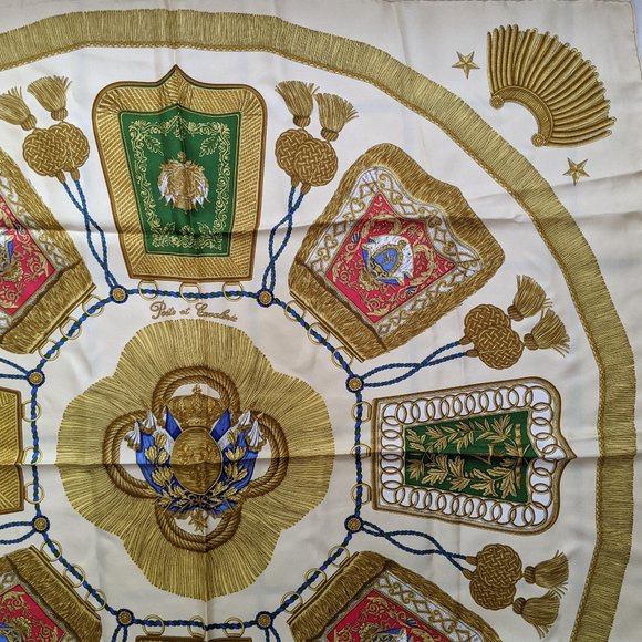 Auth Hermès Gold Poste et Cavalerie Silk Scarf 90 cm by Joachim Metz - Picture 5 of 10